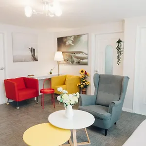  Apartment For Family Group, 4min To Station